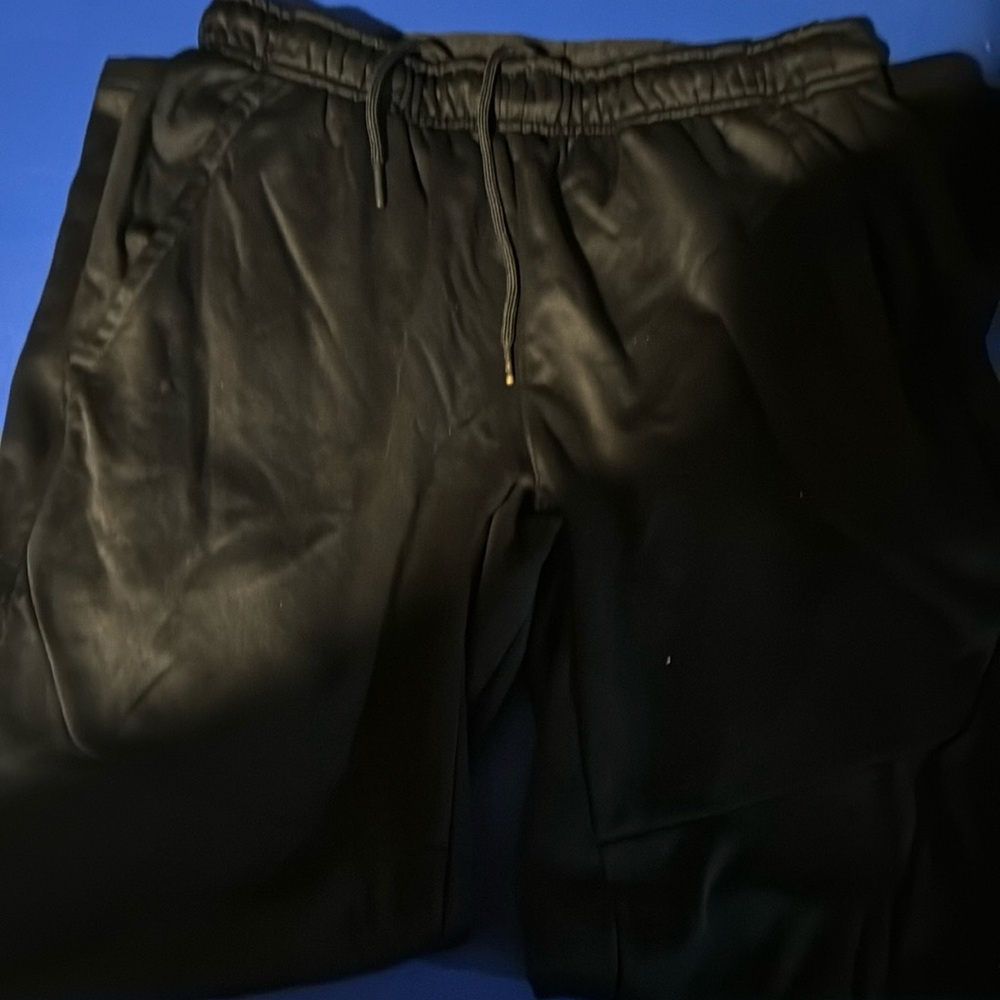 Tech joggers